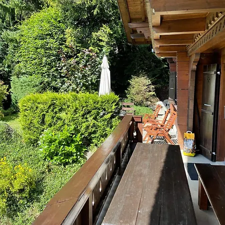 Chalet Sur Le Mont Chalet
